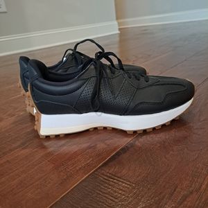 New Balance 327 Size 7.5